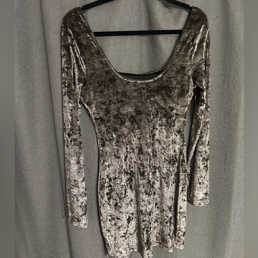 Velvet Long Sleeve Patterned Dress